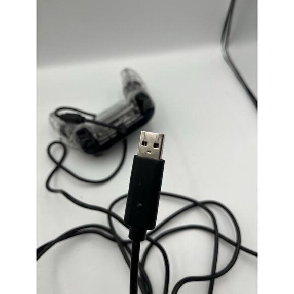 Clear Microsoft XBOX One Afterglow PdP Wired Controller With Cable - Picture 8 of 9